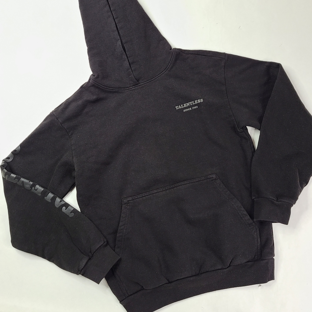 TALENTLESS Black Subtle Logo Sweatshirt